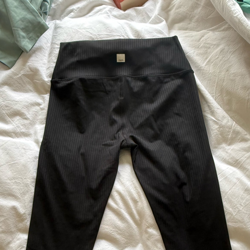 Vuori Inversion Rib Legging - Picture 2 of 4